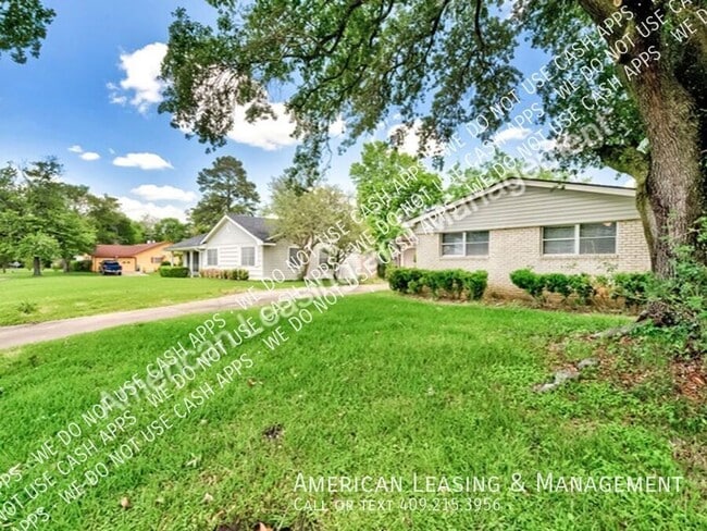 Photo - 180 Sparrow Way