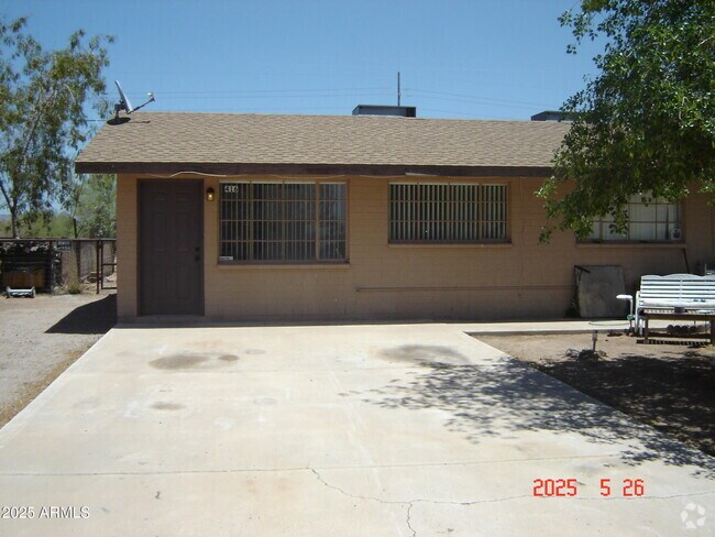 Building Photo - 414-416 Reizen Dr Rental