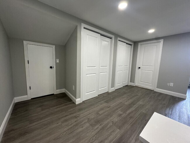120 Raritan Ave