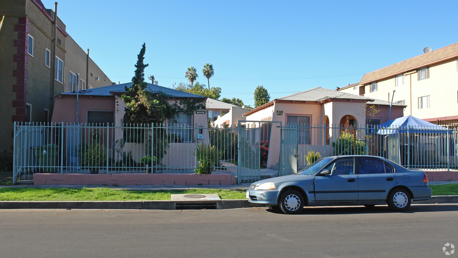 Photo - 1203 S Bronson Ave