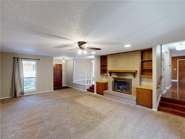 Photo - 1275 N Gregg Ave