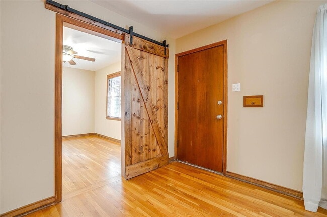 Photo - 2 Bedroom Apartment in Historic Monticello Neighborhood Unit 103