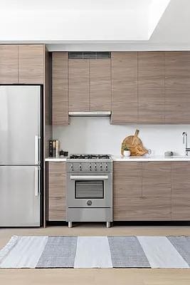 Building Photo - 555 W 38th St Rental