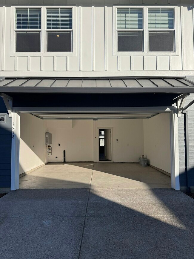 Photo - 7298 SE Madrone St