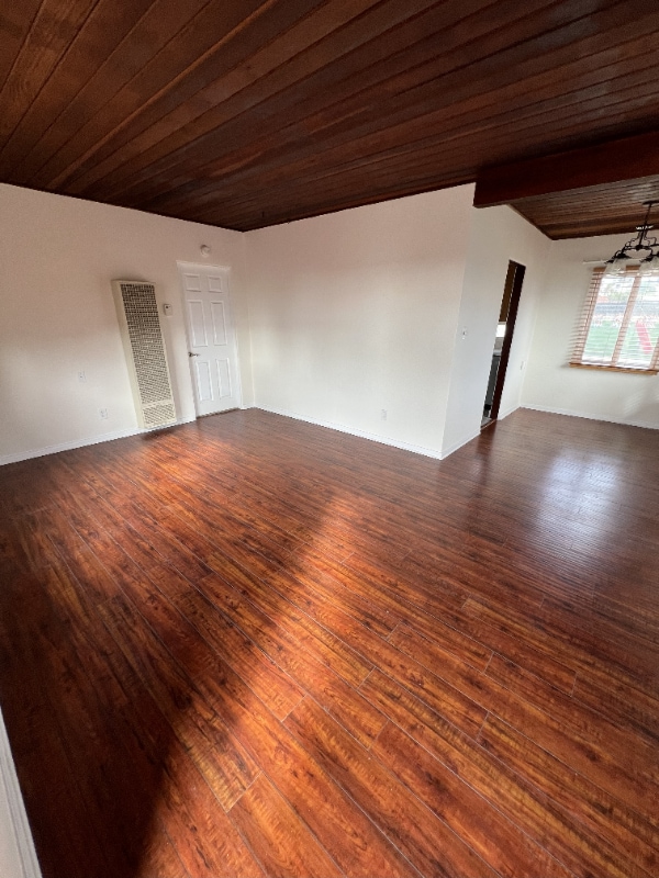 Building Photo - 7545 La Jolla Blvd