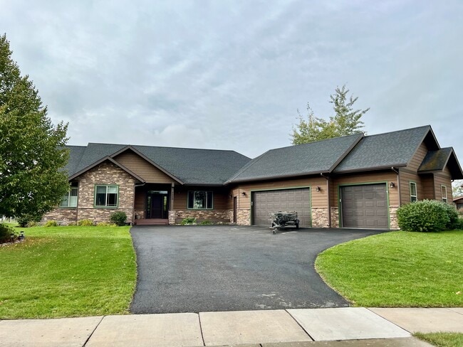 Photo - 3029 River Lakes Dr