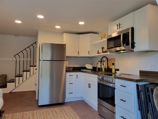 Photo - 5866 SW 60th St Unit 3