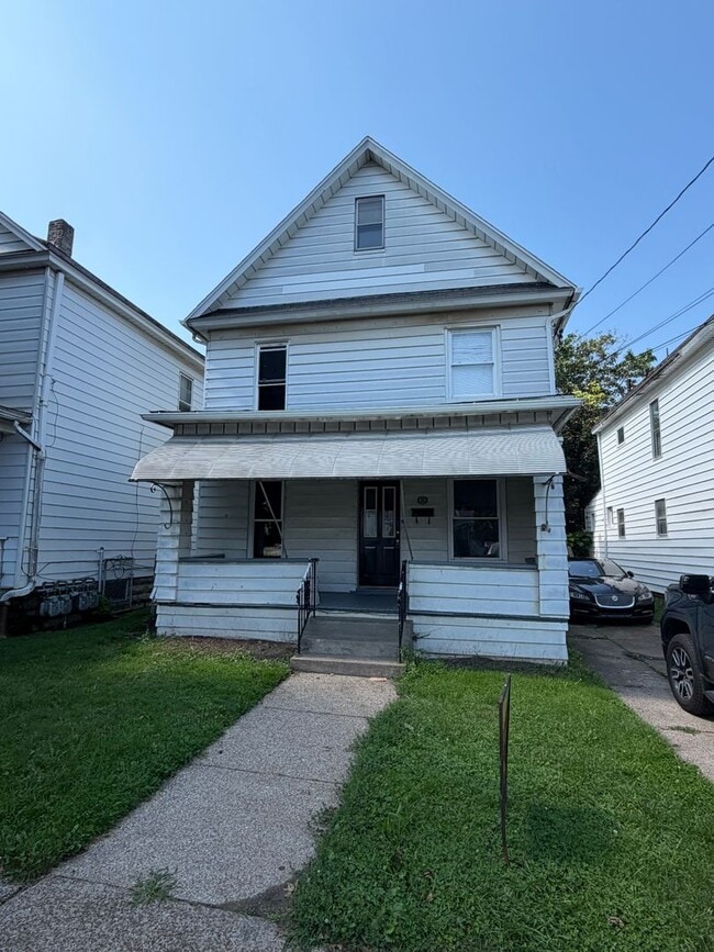 Photo - 820 Hess Ave Unit #1