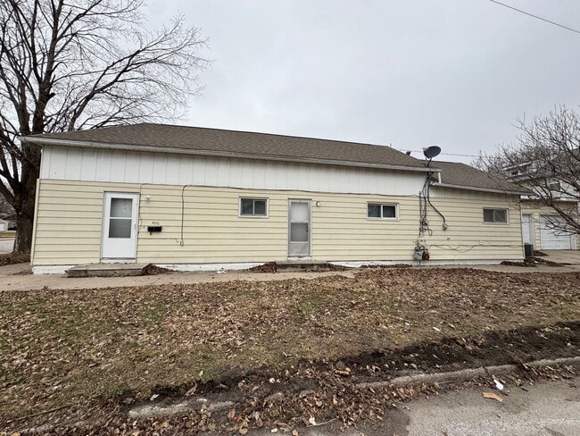 Building Photo - 406 N 14th St Unit 406 N 14th St