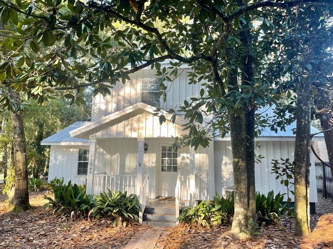 Photo - 19305 Scenic Hwy 98 House