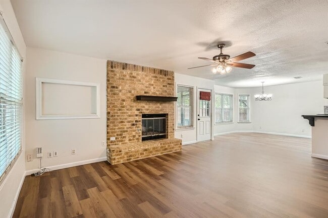 Photo - 1712 Hermitage Dr