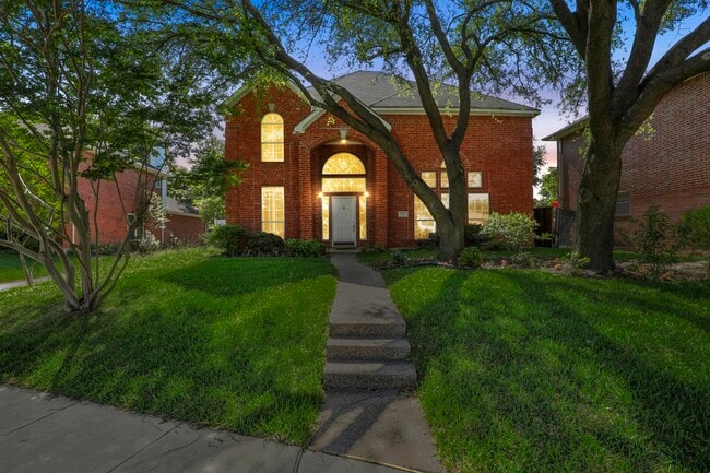 Building Photo - 740 Fairlawn St Rental