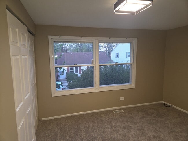 Photo - 1796 Queensbury Cir