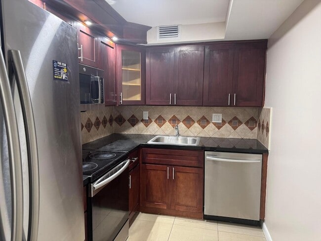 Photo - 3710 N Pine Island Rd Unit 122