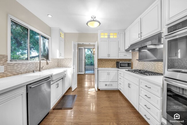 Photo - 535 S Orange Grove Blvd Condo Unit 12