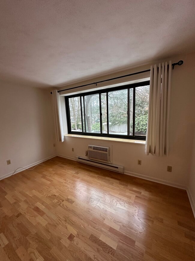 Photo - 1325 Worcester Rd Unit BY Owner