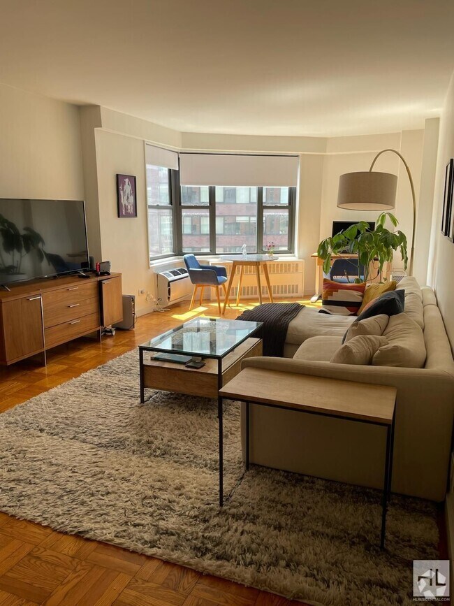 Building Photo - Corner 1-Bedroom with Stunning Views | 17t... Rental