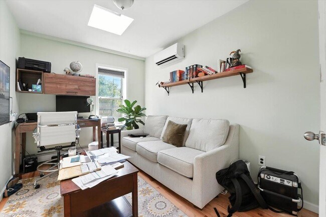 Photo - 612 Jersey Ave Unit 3