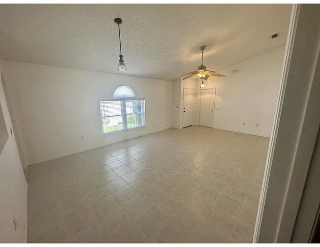 Photo - 3BR/2BA single-family home in gated community