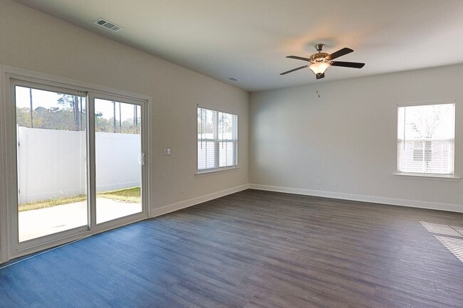 Photo - 570 Gov Treutlen Cir