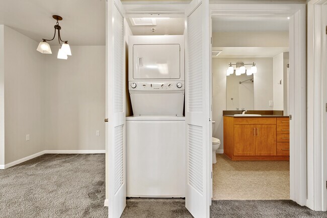 Washer / dryer included