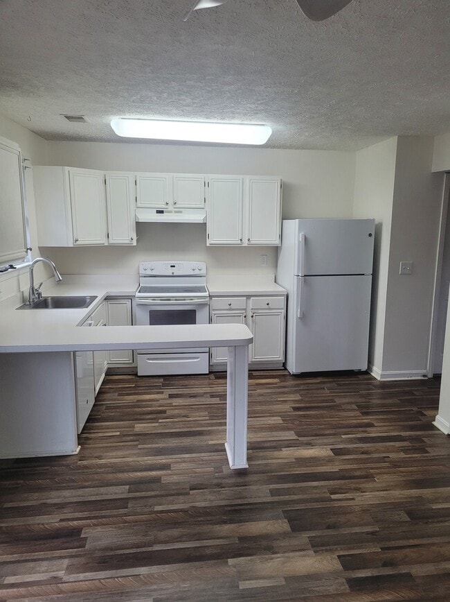 Photo - 1252 Castine Ct