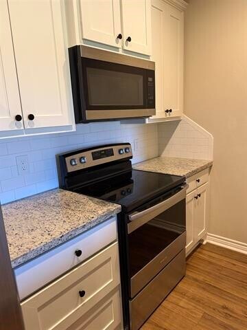 5670 Shadowbend Cir N Unit 105