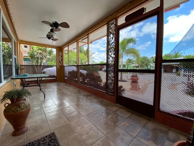 Photo - 1419 N M St