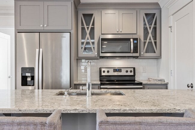 Photo - Studio Garage Apartment