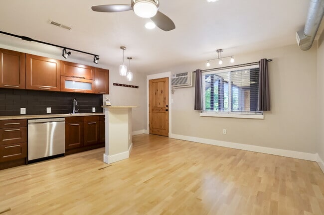 Photo - Affordable Lux One Bedroom in West Wash Park Unit #304