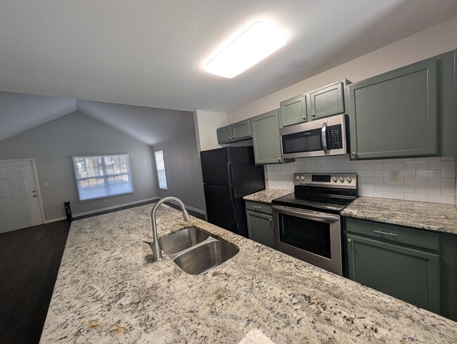 Photo - Pristine 3 bedrooms, 2 bathroom home in Charlotte!