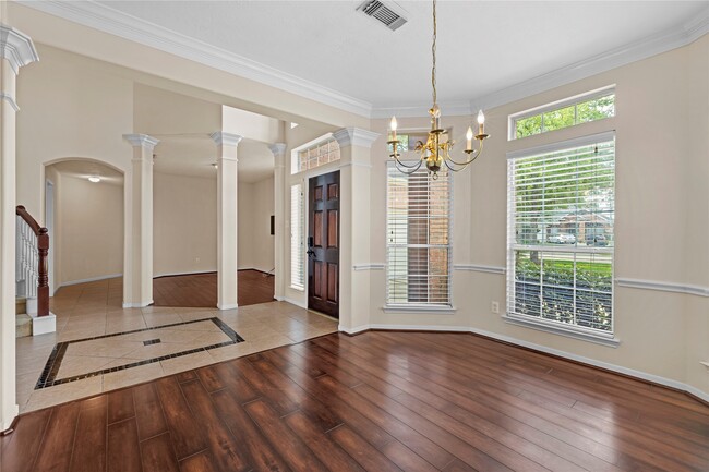 Photo - 1111 Blue Leaf Dr