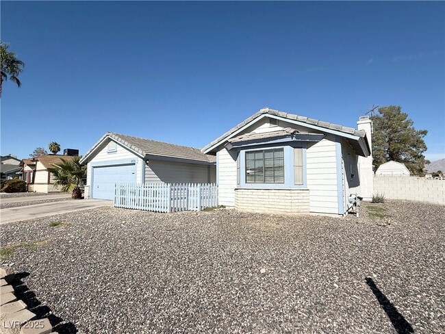 Photo - 5876 Filmore Ave