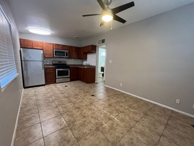 Photo - 906 S Mariana St