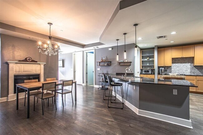 Photo - 1505 Elm St Unit ID7109.6