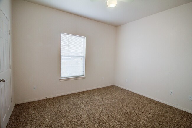 Photo - Surrey Ridge Duplex