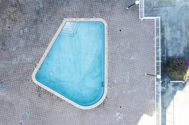 Photo - 2025 NE 164th St Unit 508