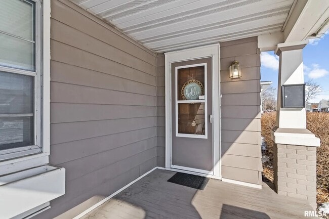 Photo - 1039 Osburn Ave