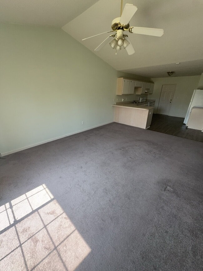 Photo - 106 Charlton Rd