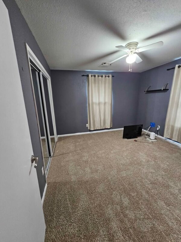 Photo - 9810 Thorn St