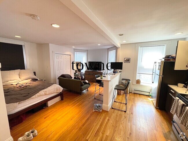 Building Photo - 49 Massachusetts Ave Unit 51-4 Rental