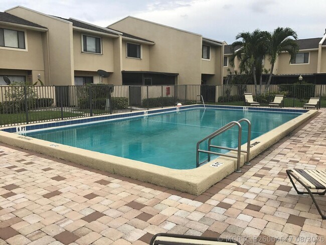 139 Sparrow Dr