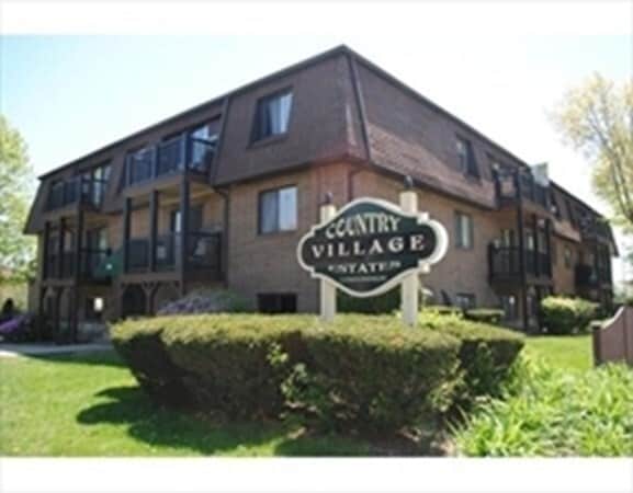 Building Photo - 816 County St Unit 18