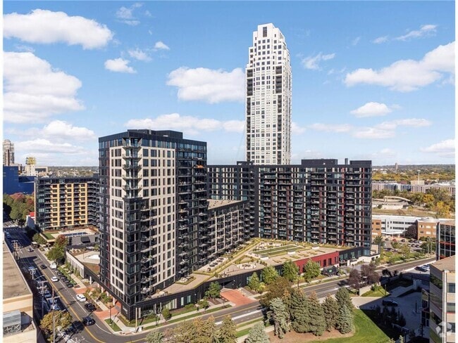 Building Photo - 1240 S 2nd St Unit 715 Rental