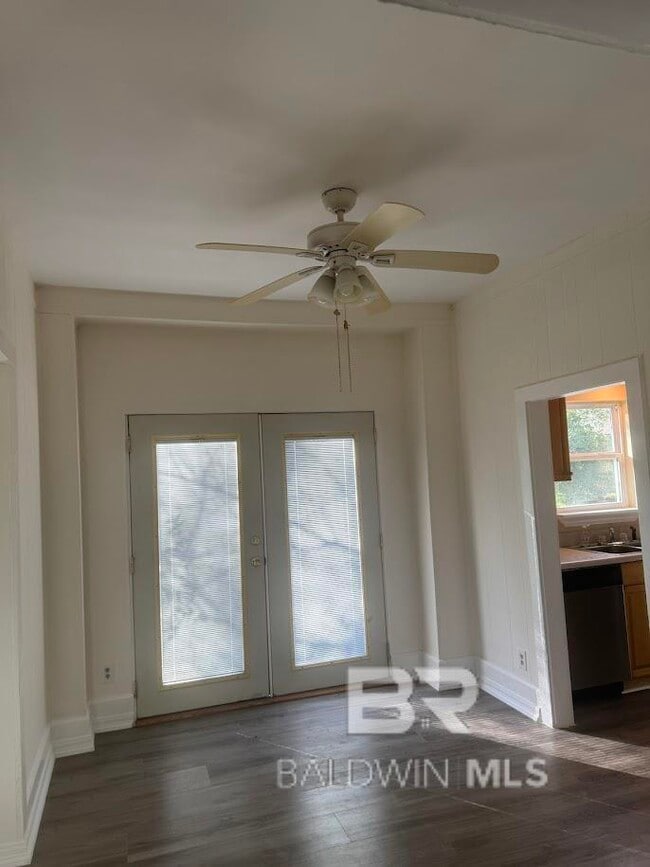 Photo - 18705 Florida St