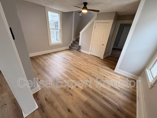 1012 High St
