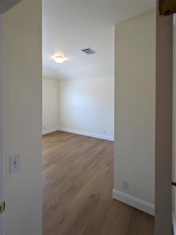 Photo - 4717 Lake Champlain Ln