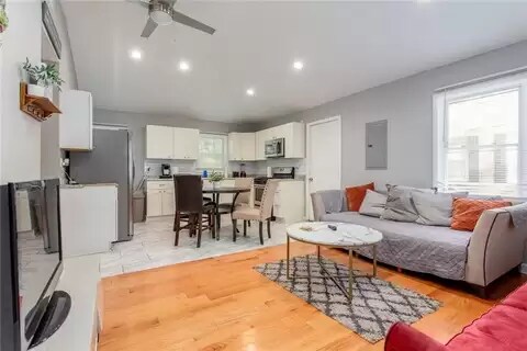 Photo - 2931 Diana Dr SW