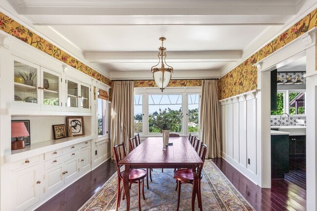 Photo - 811 Occidental Blvd