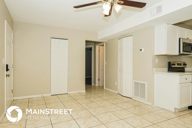 Photo - 2225 W Dana Dr